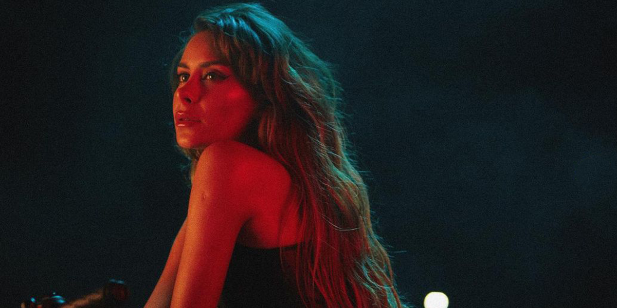 “‘LUNA’ ES UN SENTIR OSCURO Y TRISTE, UNO NECESITA ESAS BALADAS”