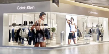 Menos es más: La esencia de Calvin Klein se reafirma con nueva tienda en Chile